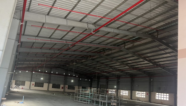 Cho thuê nhà xưởng tại Tân Phước Khánh Tân Uyên Bình Dương 2300M2 ,dt 1650m2 ,có PCCC,giá 125 triệu/tháng