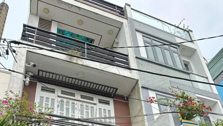 Bán nhà đường số 2 Bình Hưng Hòa 4x14 trệt 3 lầu đẹp như mới gần chợ,trường học, Eon Tân Phú giá rẻ 4tyr hơn.