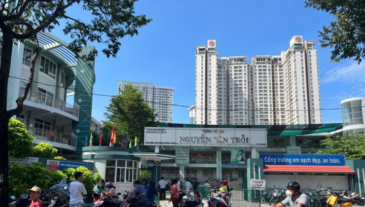 NHÀ GÓC NGAY CẦU CALMETTE QUẬN 1 KHU PHÂN LÔ ĐỒNG BỘ 3Mx8M KHÔNG QUY HOẠCH CHỦ NHÀ NGỘP BANK GIẢM GIÁ BÁN 400 TRIỆU.