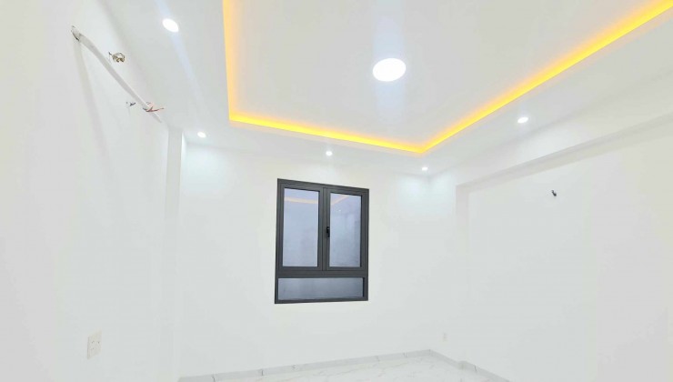 BÁN GẤP NHÀ LINH ĐÔNG THỦ ĐỨC 60 M2 [ 4 X 15 ] 4 TẦNG - 4PN - 4WC
 SHR - CÓ HOÀN CÔNG PHÁP LÝ CHUẨN - HẺM XE HƠI [ GIÁ CHỈ 6.3 TỶ