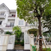 Cho thuê Biệt thự Anh Đào 9-03 ,Vinhomes Riverside, gần Vincom Plaza Long Biên đã cho người nước ngoài thuê hết nhiệm kỳ về nước cuối T12 nên có nhu