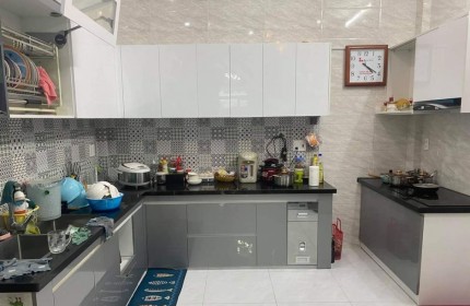 Bán Gấp mặt tiền Trần Quang Khải, 170m2, 3 tầng kinh doanh, đường 10m5, sát biển, nhỉnh 8 tỷ