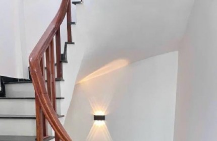 BÁN NHÀ ĐƯỜNG TÔN ĐỨC THẮNG, NHÀ 36M x 5 TẦNG MỚI ĐẸP, GIÁ CHỈ 5 TỶ XÍU