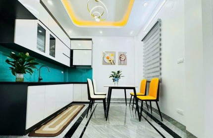 khương trung, Thanh xuân,40m² x 4 tầng,gần phố,mặt tiền rộng, full NT.4.85 tỷ.