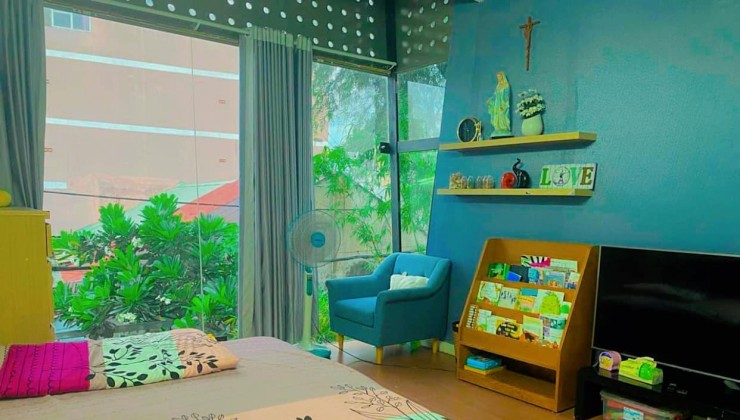 BÁN NHÀ 100M2, HẺM XE HƠI, NHÀ MỚI Ở NGAY,SÂN THƯỢNG,NHỈNH 7TY