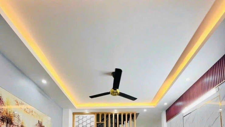 BÁN GẤP NHÀ HUỲNH TẤN PHÁT, 100M2, TIỆN XÂY MỚI CHỈ NHỈNH 3 TỶ