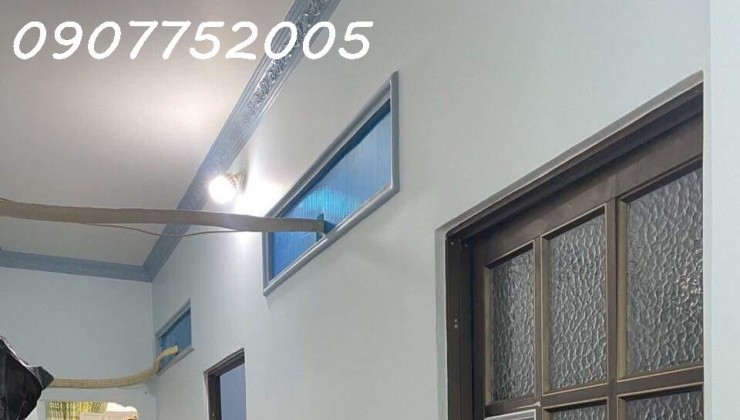 NHÀ ĐẸP Ở NGAY LÃ XUÂN OI - 80M2 - CHỈ 3TY8 -HXH