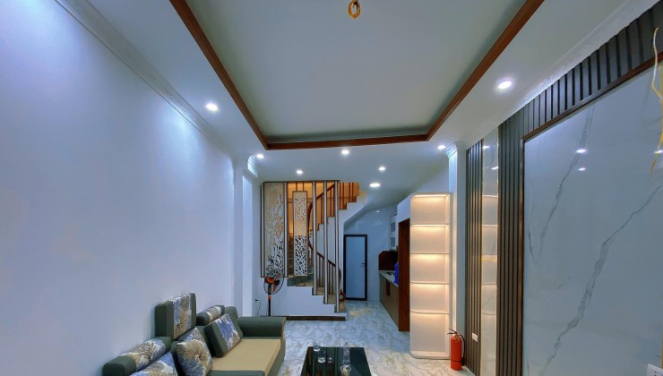 NHÀ CỰ LỘC , THANH XUÂN , 34m2 , 5 TẦNG NHÀ XÂY MỚI AN SINH ĐỈNH.GIÁ 4 TỶ CÓ NHÀ MỚI Ở LUÔN.