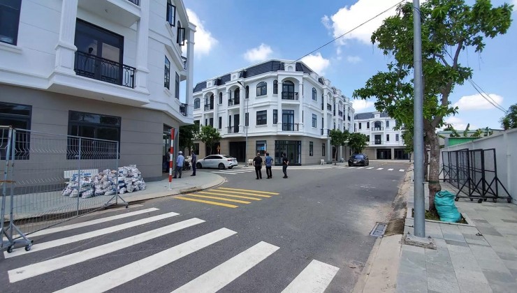 Bán nhà Bình Chuẩn,Thuận An đối diện chợ Bình Phước chỉ 1,2 tỷ nhận nhà