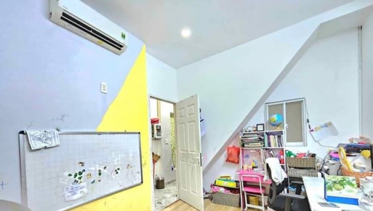 Bán Nhà Nguyễn Thái Sơn Gò Vấp 40m2 Đúc 3 Phòng Ngủ giá 3 Tỷ 7