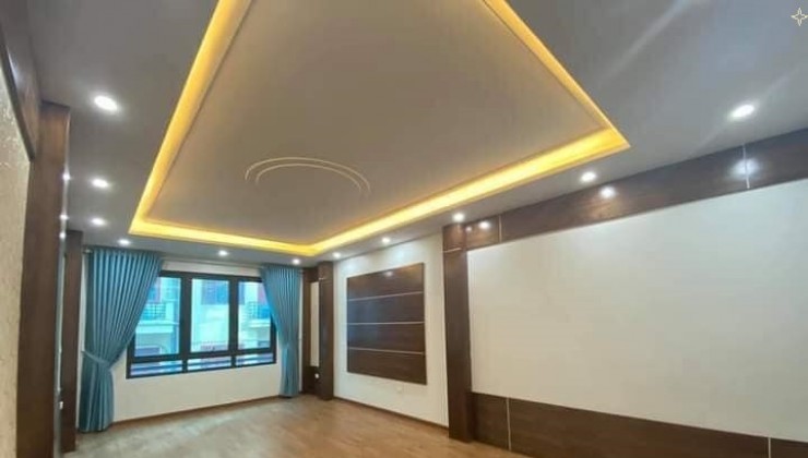 Trích Sài - Nhà mới 44m2 x 6 tầng thang máy - Trước nhà thoáng - Ở ngay - Chỉ 6,15 tỷ