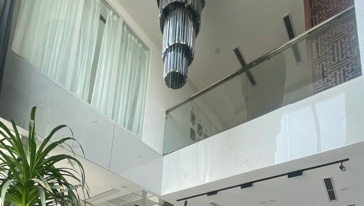 Bán gấp căn Duplex tòa EcoGreen Nguyễn Xiển DT: 186m2 4PN full thiết kế bên trong đẹp giá bán nhỉnh 6 tỷ