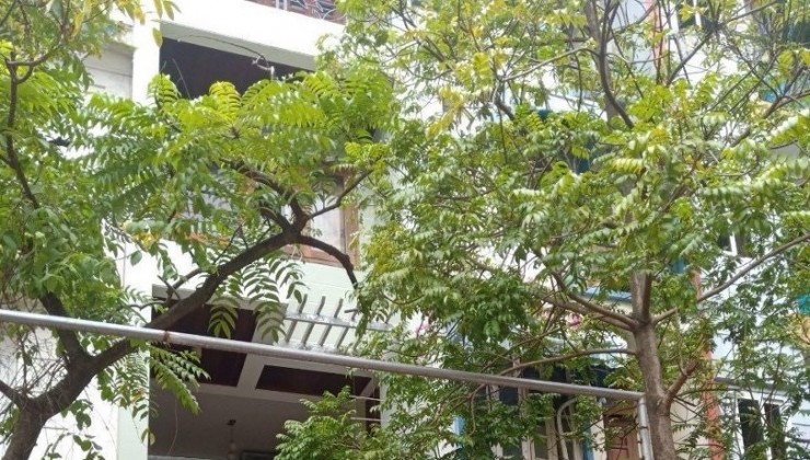 Cho thuê nhà Hoàng Văn Thái , Thanh Xuân  diện tích 55mx4T mới đẹp phun đồ hơn 10 tr