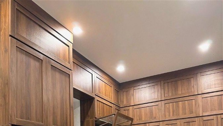 Chủ mót bán gấp nhà lô góc Tây Hồ, ngõ thông, kinh doanh đỉnh, 5 tầng, 35m2