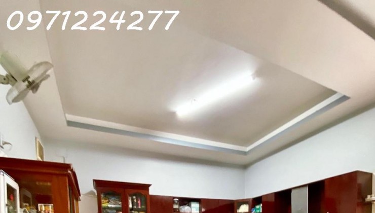 BÁN NHÀ GẦN LÊ VĂN VIỆT- TÂN NHƠN PHÚ A - THỦ ĐỨC 
130M2 [ 6.5 X 20 ] 2 TẦNG - 3PN - 3WC - Ô TÔ  NGỦ TRONG NHÀ
GIÁ 7.3 TỶ