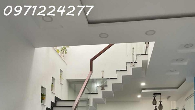 BÁN NHÀ NGÔ CHÍ QUỐC BÌNH CHIỂU THỦ ĐỨC 60M2  [  5 X 12  ] 2 TẦNG 
2 PHÒNG NGỦ --2 VỆ SINH - XE HƠI TỚI CỬA - NHÀ HOÀN CÔNG [ GIÁ 4.1 TỶ ]