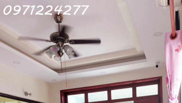 BÁN NHÀ ĐƯỜNG SỐ 9 -LINH XUÂN - THỦ ĐỨC  135M2 [ 4 X 32 ] 3 PHÒNG NGỦ - 3 VỆ SINH - Ô TÔ TỚI CỦA - NHÀ HOÀN CÔNG [ GIÁ CHỈ 4 TỶ 200 ]