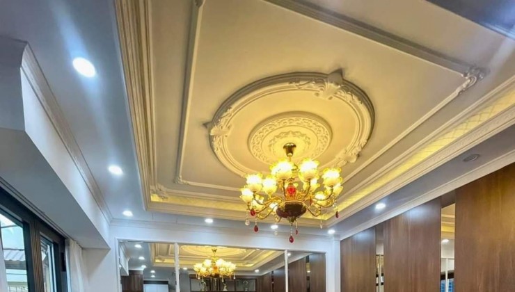 Bán nhà Quan Nhân 30m2, 5 tầng, Mặt tiền 4.5m. Chỉ 30m ra phố.5,4 TỶ