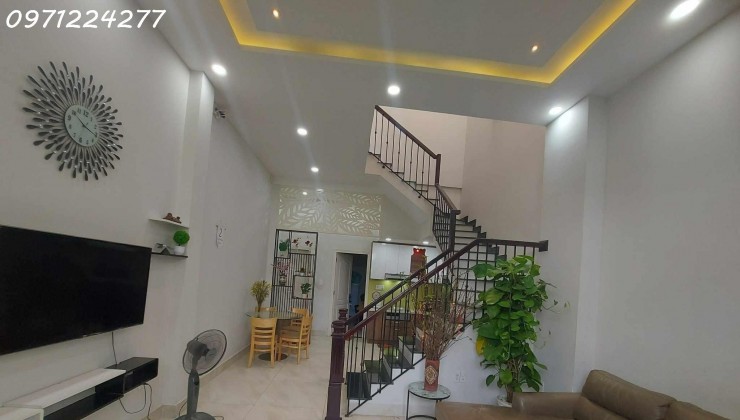 BÁN NHÀ QUỐC LỘ 13 ,HIỆP BÌNH CHÁNH , THỦ ĐỨC 60M2 [ 4.5 X 13 ] 2 TẦNG ,2 PHÒNG NGỦ , 2 VỆ SINH ,HOÀN CÔNG ĐỦ [ GIÁ CHỈ 4.5 TỶ ]