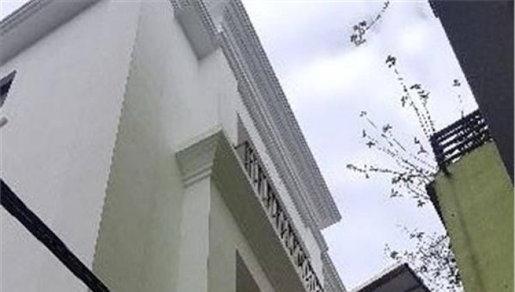 Bán nhà Tây Hồ Xuân La ngõ to oto trước cửa 5m mặt tiền giá chỉ 4,x tỷ (x thương lượng)
