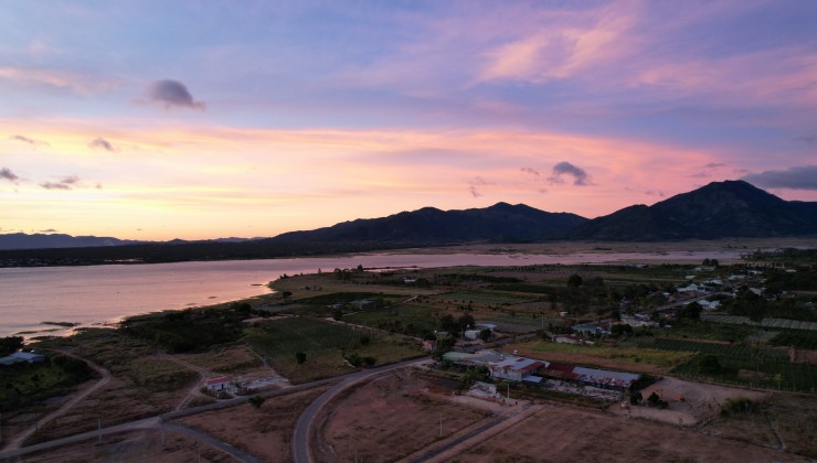 Bán gấp lô đất view Biển hồ Pleiku - Gia Lai