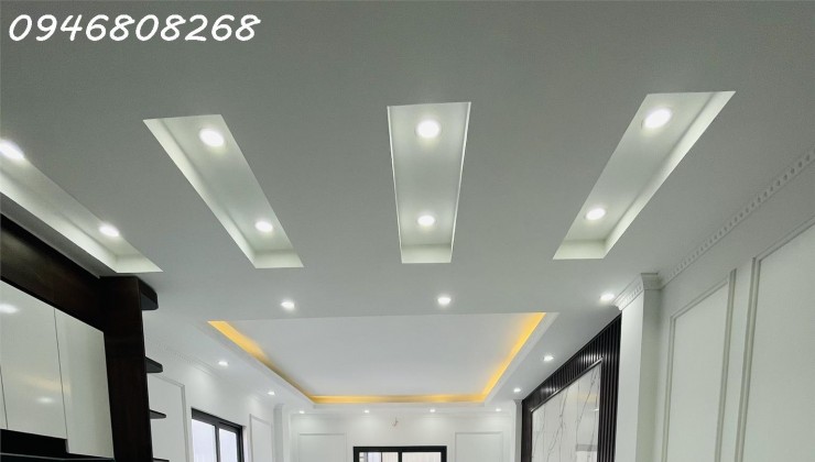 Nhà Xây Mới Tinh- 50m2 Xây 7 Tầng - Ô Tô 7 Chỗ Vào Nhà- Cách Phố 10m - Kinh Doanh Văn Phòng