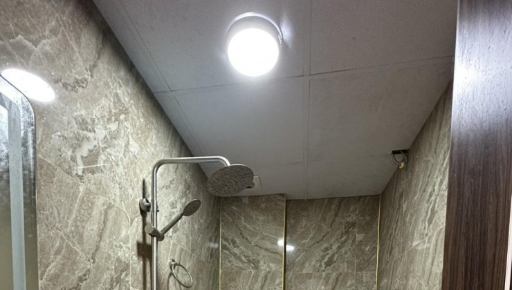 Bán nhà Văn Quán Hà Đông 30m2 X 5 tầng, 3 ngủ, full nội thất 3.7 tỷ