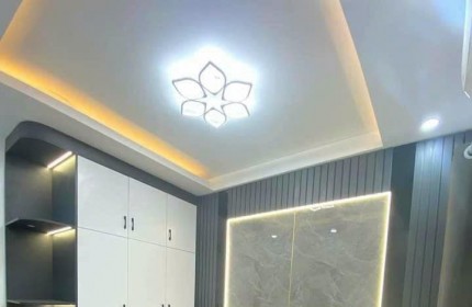 BÁN NHÀ 5 TẦNG PHỐ XÃ ĐÀN QUẬN ĐỐNG ĐA DT:20M2 5 TẦNG 3 P NGỦ GIÁ: 2.75 TỶ CHỦ ĐỂ LẠI TOÀN BỘ FUN NỘI THẤT KHÁCH VỀ Ở LUÔN .