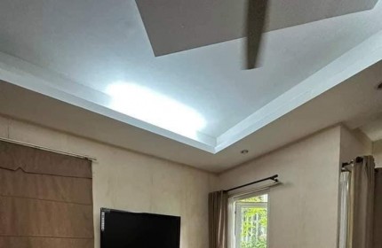 Bán Nhà Dương Đình Nghệ, Cầu Giấy 65m2 giá 13,6 tỷ