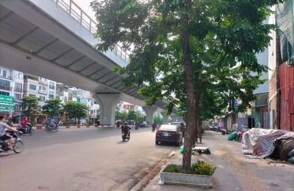 Bán Gấp! Hàng Hiếm quận Hai Bà Trưng, Mặt phố Minh Khai, 172m x 3T, Giá 56 tỷ.