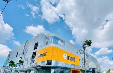 CẠNH EMART 2  GẤP BÁN GIẢM 1 TỶ CHỈ 5.4 TỶ - NHÀ 4 TẦNG ĐÚC BTCT -HẺM ÔTÔ ĐỖ CỬA 54M2 NỞ HẬU BAO ĐẸP - GIÁ CHỈ 5.4 TỶ CHO THUÊ 15 TRIỆU/THÁNG