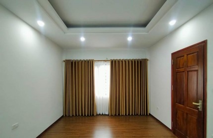 Bán nhà Mậu Lương Hà Đông 59m2, 4 tầng ngõ rộng, gần phố, full nội thất giá bán 5.2 tỷ