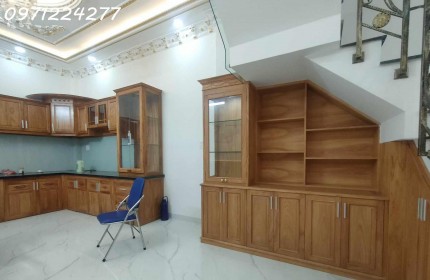 BÁ NHÀ ĐƯỜNG SỐ 3 ,HIỆP BÌNH CHÁNH ,THỦ ĐỨC ,80M2 , 4 TẦNG , 4 PHÒNG NGỦ ,4 VỆ SINH ,200M RA PHẠM VĂN ĐỒNG ,Ô TÔ NGỦ TRONG NHÀ [ GIÁ CHỈ 8.3 TỶ ]