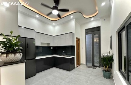 BÁN NHÀ ĐƯỜNG KHA VẠN CÂN ,LINH TRUNG ,THỦ ĐỨC 70M2 4 TẦNG 3 PHÒNG NGỦ ,SỔ HỒNG RIÊNG ,KHÔNG QUY HOẠCH [ GIÁ 6.9 TỶ ]