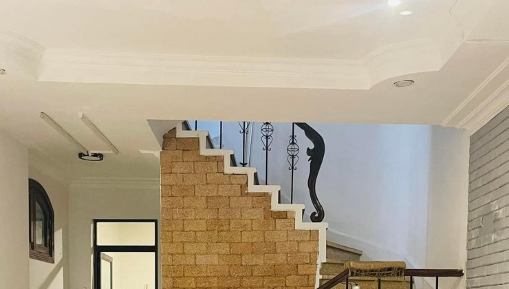 10M Ra Mặt Phố Phan Đình Phùng 50M2 4 Tầng MT 4.5M 11 Tỷ