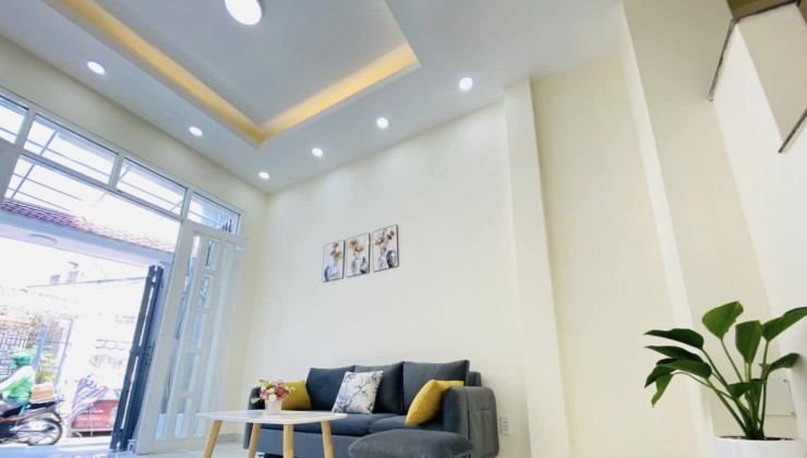 Bán Nhà Đẹp 4 Tầng-HXH Quay Đầu Phan Văn Trị 50m2-Sát Cityland Ngã 5 GV-Chỉ 6,9 Tỷ