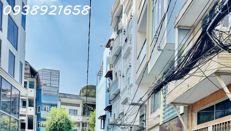 NHỈNH 13TỶ-KHÁCH SẠN QUẬN 5-5LẦU-CÁCH MT 20M-14PHÒNG-NGANG 6M NỞ HẬU 8.4M