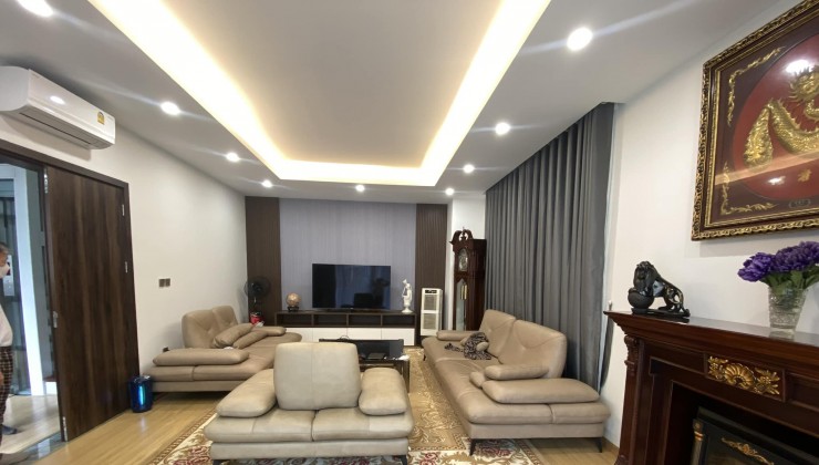 ⚜️ Nhà VIP Hoàng Cầu, Lô góc, Ngõ to như phố, 100m2 5T Thang máy, MT 18m, Chỉ 38 Tỷ ⚜️