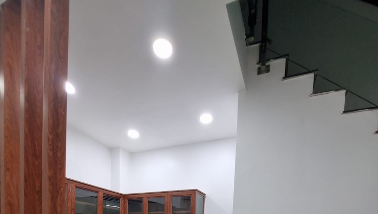 QUẬN 10.Thành Thái 30M2. GẦN HXH, 4 TỶ.2 PN