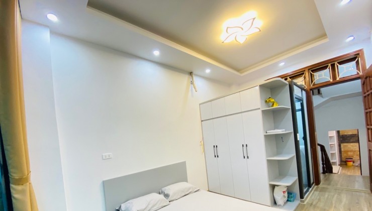 NHÀ ĐẸP 40,5M2 X 5 TẦNG NGÕ TRẢI NHỰA OTO ĐỖ CỬA NGUYỄN NGỌC NẠI - CHỈ HƠN 6 TỶ