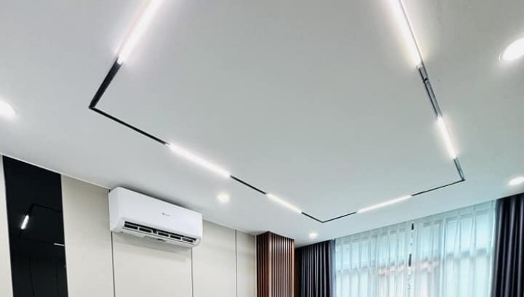 Diện Tích 50 m2, Cách 1 Nhà Ra Mặt Phố Trần Khát Chân, Nhà Mới Koong