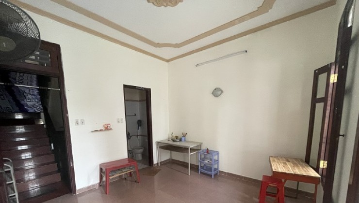 Còn trống 2 phòng sát Vinhomes Central Park, hẻm 180 Nguyễn Hữu Cảnh, P22, Bình Thạnh