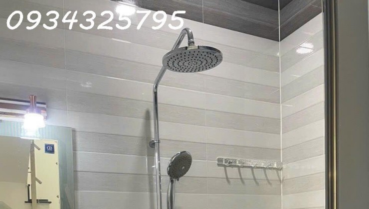 Nhà HXH đỗ cửa Ung Văn Khiêm, DT 4.2x14m, 4 lầu, 5PN, 6WC, HĐT 20tr, chỉ 8.3 tỷ TL