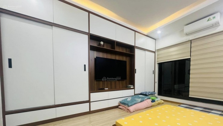 Bán nhà Giáp Nhất, Thanh Xuân: 34m2*5T chỉ 4 tỷ 15 nhà chắc chắn, sổ vuông, 3 pn, tiện ích đủ đầy