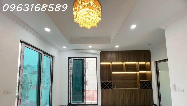 Bán nhà mặt ngõ Văn Quán, Ô tô đỗ, 40m2, 6 tầng,Thang máy, Full nội thất