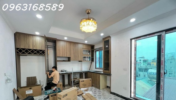 Bán nhà mặt ngõ Văn Quán, Ô tô đỗ, 40m2, 6 tầng,Thang máy, Full nội thất