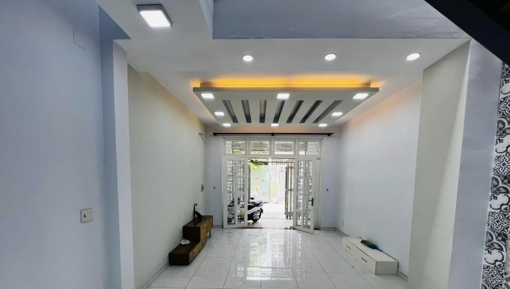 NHÀ ĐẸP NGUYỄN OANH - 3 TẦNG 70M2  MỚI  Ở NGAY - NHỈNH 5 TỶ ( TL )