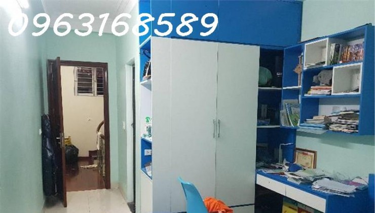 8.3 tỷ, bán nhà mặt ngõ Chiến Thắng, ô tô đỗ, 50m2, 6 tầng, Kinh doanh, Full nội thất.