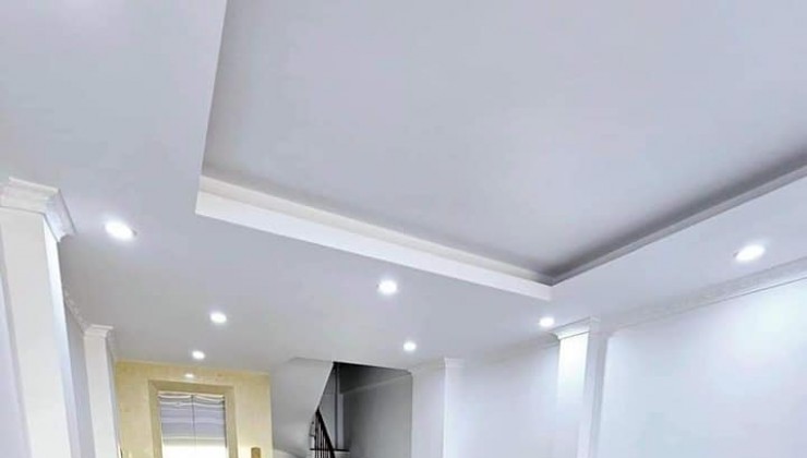 Nhà mới 50m2 x 6 tầng hiện đại - lô góc - thang máy nhập khẩu - Âu Cơ - Tây Hồ - sát phố - view sông Hồng 7.9 tỷ