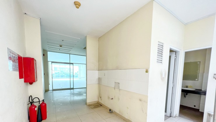 Bán gấp tòa building 5 tầng mặt tiền 50 Lâm Văn Bền Q7 giá 48 tỷ